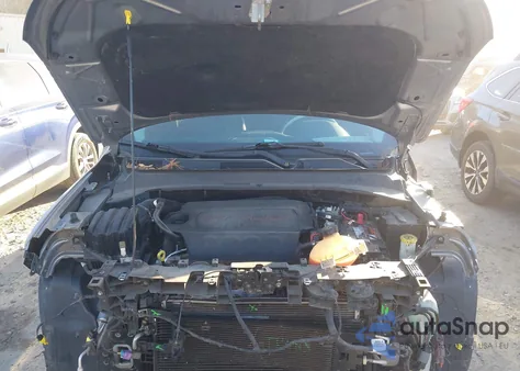 2019 Jeep Compass Trailhawk 4X4 from USA, damaged, VIN 3C4NJDDBXKT622567